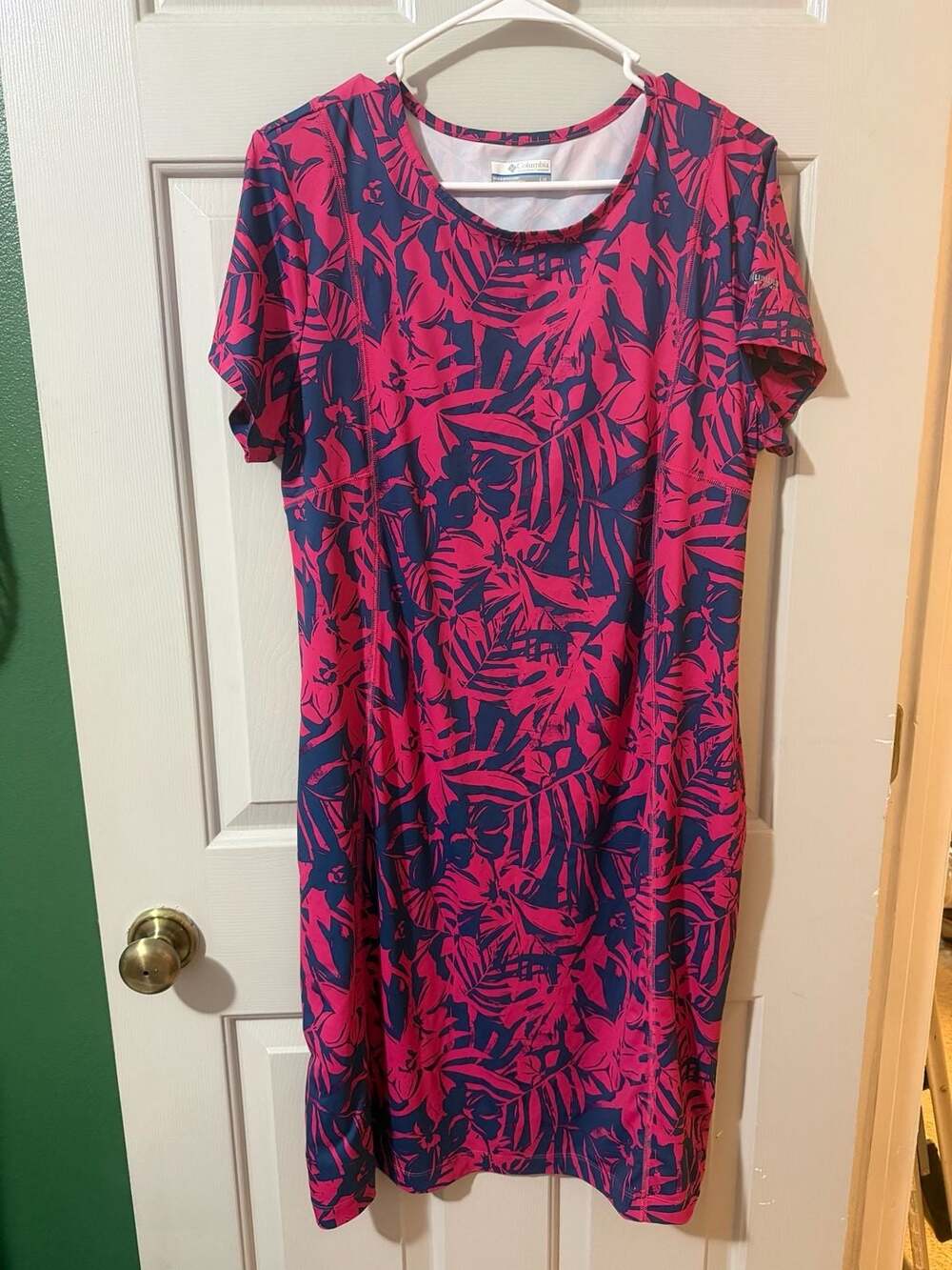 Columbia PFG Freezer Dress Size L Pink Blue Tropical Print